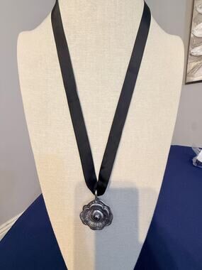 Vintage Silver Tone Rose Ribbon Choker Necklace